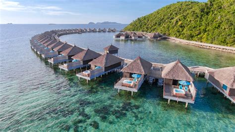 private island resorts philippines.
